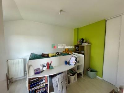 Louer Appartement Acigne 920 euros