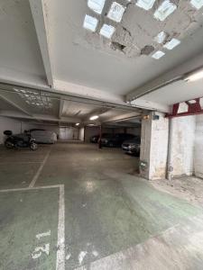 Annonce Location Parking Paris-15eme-arrondissement 75