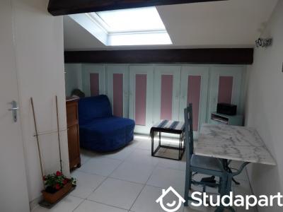 Louer Appartement 15 m2 Lunel-viel