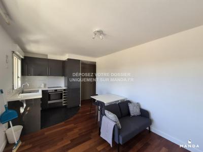 Louer Appartement 34 m2 Evry