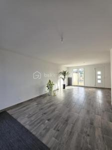 For sale Cauffry 5 rooms 103 m2 Oise (60290) photo 3
