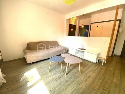 For sale Millau 3 rooms 65 m2 Aveyron (12100) photo 2