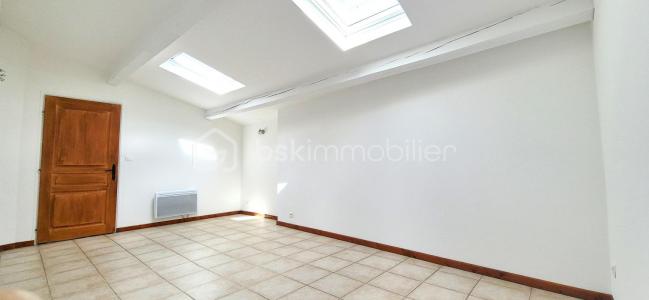 Acheter Appartement Neoules 126000 euros
