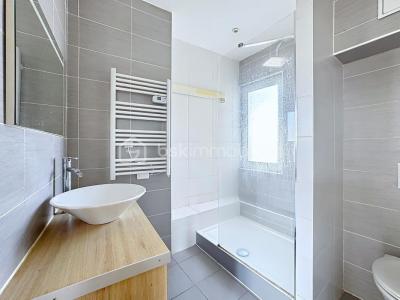 For sale Saint-martin-d'heres 2 rooms 45 m2 Isere (38400) photo 3
