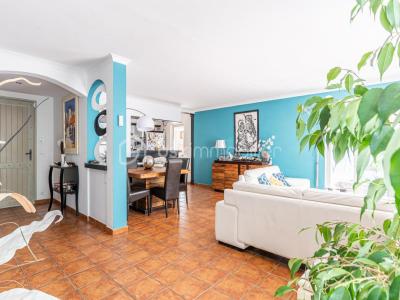 For sale Hyeres 6 rooms 125 m2 Var (83400) photo 2