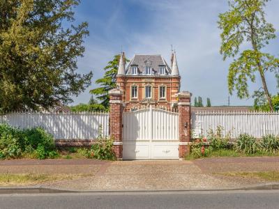 For sale Commerces proximit�s, �co 10 rooms 259 m2 Seine maritime (76530) photo 1