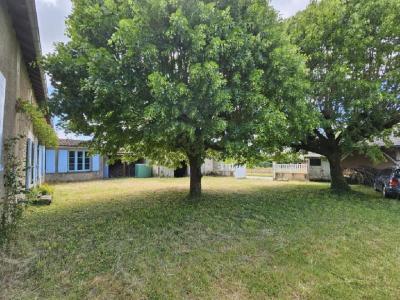 For sale 3 rooms 132 m2 Vienne (86510) photo 2