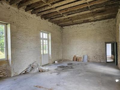 For sale 3 rooms 132 m2 Vienne (86510) photo 4