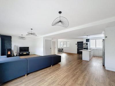 For sale Massy 9 rooms 216 m2 Essonne (91300) photo 2