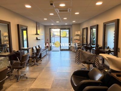 Acheter Commerce 70 m2 Tholonet