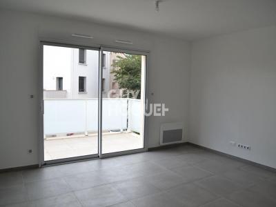 For rent Villeneuve-de-la-raho 2 rooms 45 m2 Pyrenees orientales (66180) photo 2