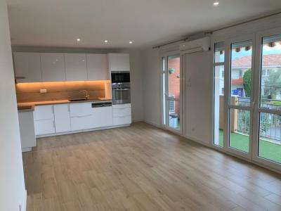For rent Toulouse 3 rooms 64 m2 Haute garonne (31200) photo 0