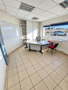 Louer Local commercial Guerche-de-bretagne 19200 euros