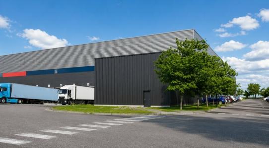 Louer Commerce 7640 m2 Plechatel