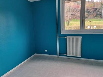 Louer Appartement Saint-etienne 511 euros