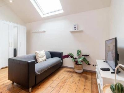 For rent Madeleine 1 room 32 m2 Nord (59110) photo 1