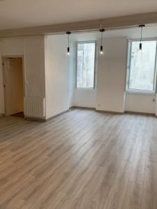 For rent Blaye 3 rooms 61 m2 Gironde (33390) photo 1