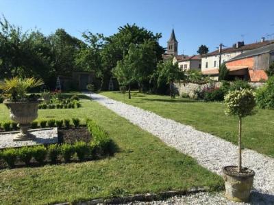 For sale 10 rooms 320 m2 Charente (16350) photo 4