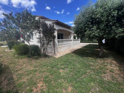 For sale INTERMARCH� 4 rooms 105 m2 Gard (30800) photo 0