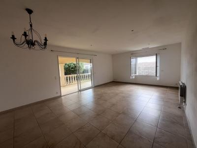 For sale INTERMARCH� 4 rooms 105 m2 Gard (30800) photo 2