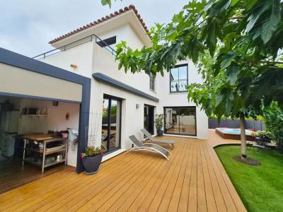 For sale Sanary-sur-mer 4 rooms 129 m2 Var (83110) photo 0
