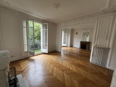 For rent Paris-18eme-arrondissement 3 rooms 92 m2 Paris (75018) photo 0