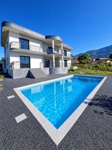 For sale Chambery 8 rooms 261 m2 Savoie (73000) photo 0