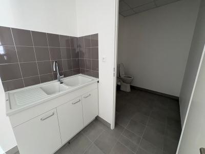 Acheter Commerce Saint-pierre-des-corps 870 euros