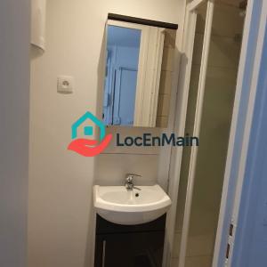 Louer Appartement Paris-15eme-arrondissement 878 euros