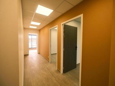 Louer Local commercial Vezenobres Gard