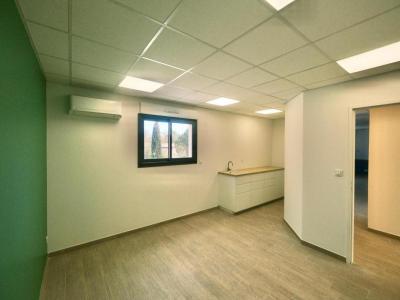 Annonce Location Local commercial Vezenobres 30