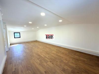 Louer Bureau Six-fours-les-plages 23160 euros