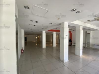 Louer Local commercial 300 m2 Lens