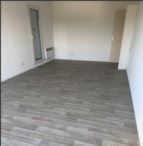 For rent Serifontaine 3 rooms 67 m2 Oise (60590) photo 1