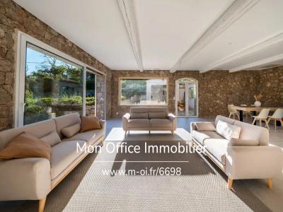 For sale Plan-de-la-tour 5 rooms 196 m2 Var (83120) photo 1