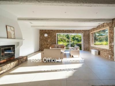 For sale Plan-de-la-tour 5 rooms 196 m2 Var (83120) photo 2