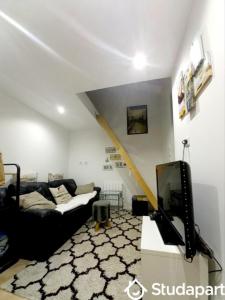 For rent Cheval-blanc 1 room 15 m2 Vaucluse (84460) photo 0