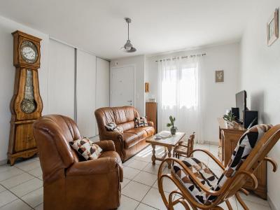 For sale Bruffiere 4 rooms 85 m2 Vendee (85530) photo 2