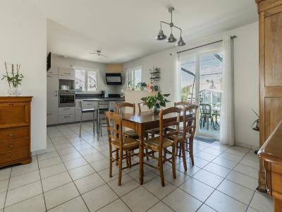 For sale Bruffiere 4 rooms 85 m2 Vendee (85530) photo 4