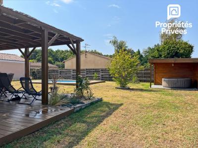 For sale Saint-romain-la-virvee 4 rooms 90 m2 Gironde (33240) photo 1