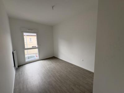 Louer Appartement Deville-les-rouen 846 euros