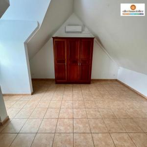 Louer Appartement 65 m2 Saint-pierre