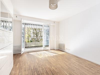 For sale Courbevoie 3 rooms 59 m2 Hauts de Seine (92400) photo 0