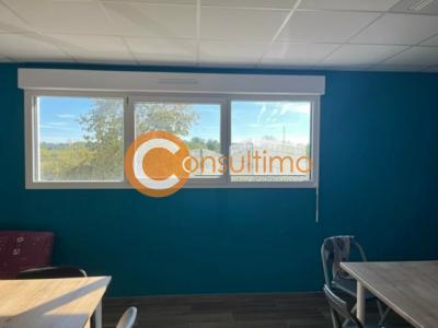 Louer Commerce 175 m2 Izon