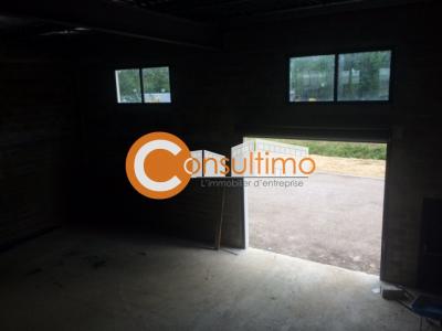 Louer Commerce 250 m2 Montussan