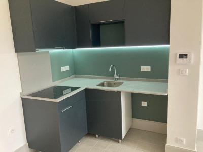 For rent Avignon 3 rooms 59 m2 Vaucluse (84000) photo 0
