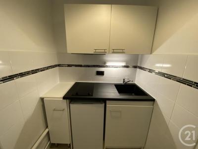 For rent Pont-sainte-maxence 1 room 26 m2 Oise (60700) photo 4