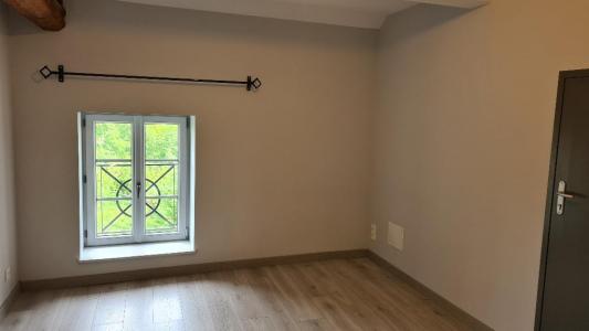 Louer Maison Licheres-sur-yonne 800 euros