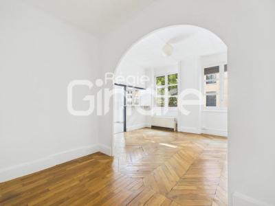 Louer Appartement 56 m2 Lyon-4eme-arrondissement