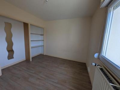 Louer Appartement Vaudes 336 euros